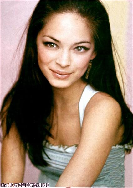 Kristin-Kreuk-024.jpg